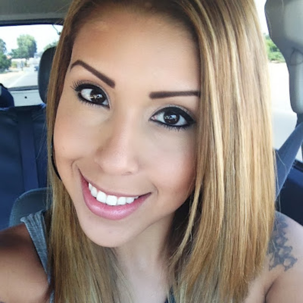 Meet your Posher, Angelica